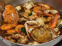-七欣天香辣蟹火锅(闵行浦江欢乐颂店)