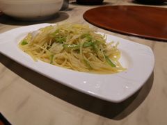 -红山红餐厅(宏源大厦店)