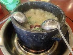 -鲁朗纳麦石锅鸡庄园