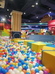 -LuckyStar幸运星家庭娱乐中心(东莞国贸店)