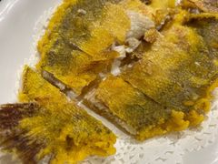 蒜香脆皮鲈鱼-老广酒楼(樱花店)