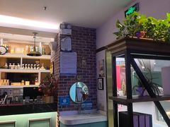 -豪客嘉族·麦尼顿西餐厅(乐福天下店)
