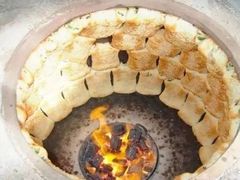 缸炉烧饼-老白家烧饼烤包子(清真寺店)