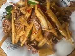 -牛八宝桂林米粉(八里庄店)