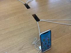 -Apple零售店(华贸购物中心店)