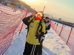 -采薇庄园四季滑雪场