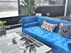 -The ROOF (通盈中心店)