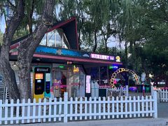 -枫花园汽车电影院(朝阳公园店)