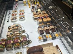-红跑车蛋糕世界(网巾市店)