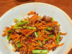 胡萝卜丝炒腊肠-田小狗的饭店(碧桂园店)