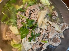 -半步颠小酒馆(繁花中心)