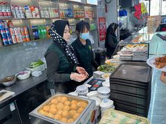 -伊穆祥牛肉面总店·清真