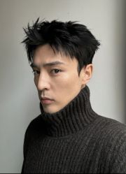 -一家只做男发烫染的店