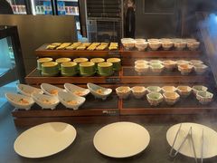 -牛YO寿喜烧·铁板烧和牛火锅自助(市府恒隆店)