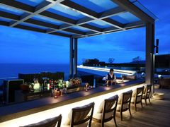 -瑰丽酒店·海吧·天际下午茶·现场DJ·天台酒吧