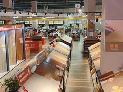 -百安居装修建材卖场(南山店)