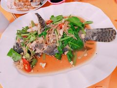 -班赞海鲜市场胖阿姨加工点