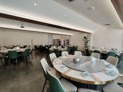 -何适山庄·团餐住宿(水长城P2停车场店)