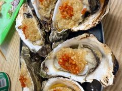 -蚝哥花姐湛江烤生蚝(美丽湾市场店)