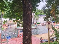 -江门古兜温泉小镇
