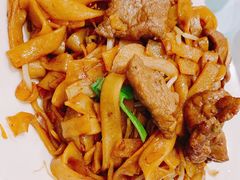 干炒牛河-稻香酒家·34年老字号·港式粤菜(汉街店)