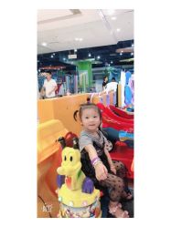 -维佳童话镇演出现场(徐东店)