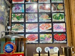 -老东镇啤酒屋海鲜加工·蒸汽海鲜·海鲜烧烤(台东店)