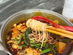 -铁锅哥米线