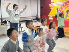 -蓝话筒·少儿成人演讲口才·主持朗诵·戏剧表演(大华第一坊店)
