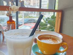 榴莲香蕉奶昔-UPPER KITCHEN(延安路店)