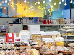 面包甜点陈列柜-7号里低糖生日蛋糕(南阳路店)