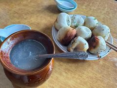 -老字号眼镜子煎包汤包店