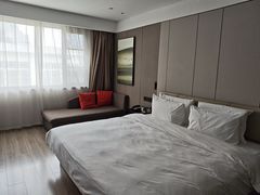 -杭州西湖湖滨银泰亚朵酒店