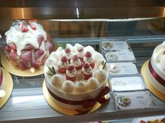 -花花卷卷·鲜食蛋糕(静安久光百货店)