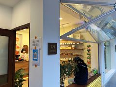 门面-雀食面包店(钟楼店)