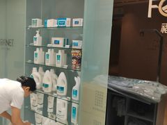 -福奈特洗衣洗鞋(杭州东站万象汇店)