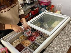 -亚忠小吃店(曾厝垵店)