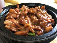 咸鱼茄子煲-烧鹅妹饭店
