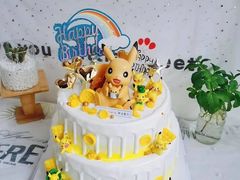 10加8皮卡丘蛋糕-幸运盒子网红蛋糕房(民族路店)