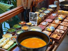 -银米·云南传统过桥米线(双廊黑金冠店)