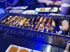 羊肉串，鸡翅，酸奶水果捞-黑门烤肉