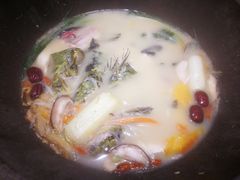 -咕嘟草帽鱼·牛奶一样的鲜鱼汤(包河万达广场创始店)