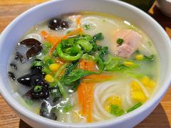 鸡汤米线-云海肴云南菜·蒸汽石锅鱼(北京良乡华冠店)