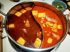 猪手鸳鸯锅-小街猪手(团结湖店)