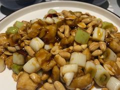 宫爆鸡丁-雲蜀龙阁·金牌水煮鱼(方庄店)