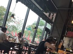 -琥珀老六龙虾(四里河店)