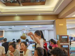 -覃记海鲜美食餐厅