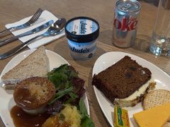 -格拉斯哥国际机场