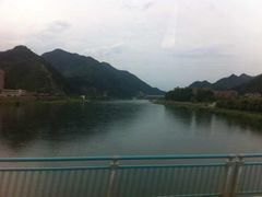 -雅鲁激流探险漂流