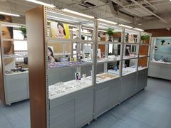 -无奔眼镜·蔡司·依视路授权店(马家堡店)